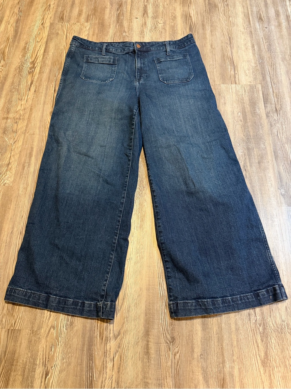 Old Navy Women’s extra high rise Wide Leg Dark Blue Denim Jeans size 20